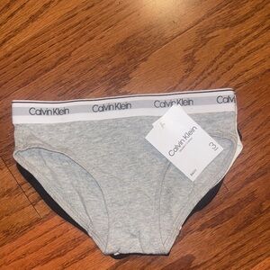 Calvin Klein girls 6/6x undies panties